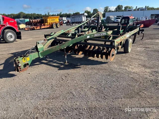 Glencoe SS7400 12 ft Chisel Plow