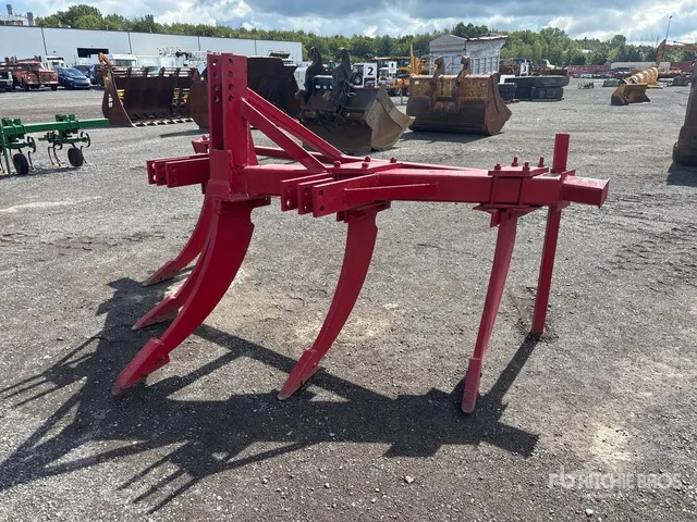 9 ft 6 in 3-Point 5 Shank Subsoiler