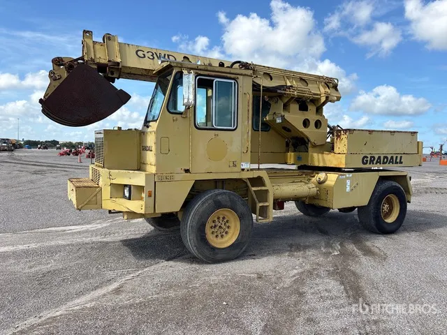 1994 Gradall G3WD Highway Wheeled Excavator