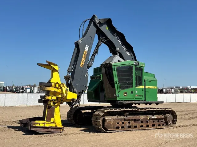 2015 John Deere 853M Track Feller Buncher