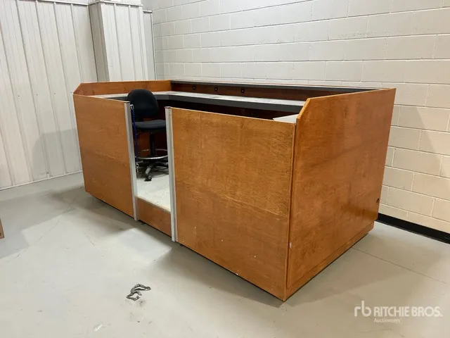10 ft x 5 ft Mobile Podium