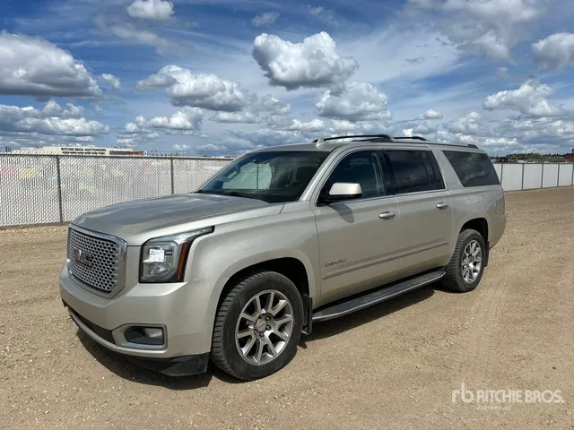 2017 GMC Yukon Denali 4WD SUV