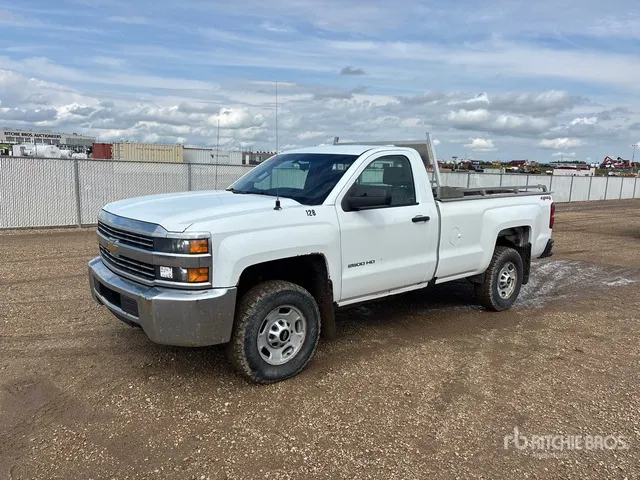 2016 Chevrolet Silverado 2500 4x4 Pickup