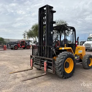 2018 JCB 940 8000 lb 4x2 Rough Terrain Forklift