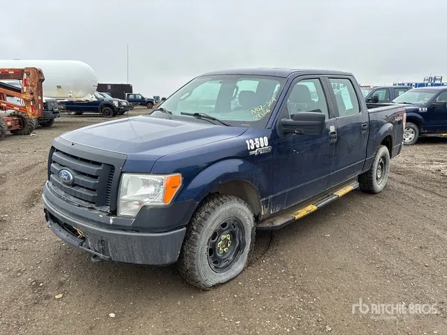 2009 Ford F-150 XL 4x4 Crew Cab Pickup