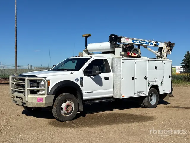 2017 Ford F-550 XLT 4x4 Service Truck
