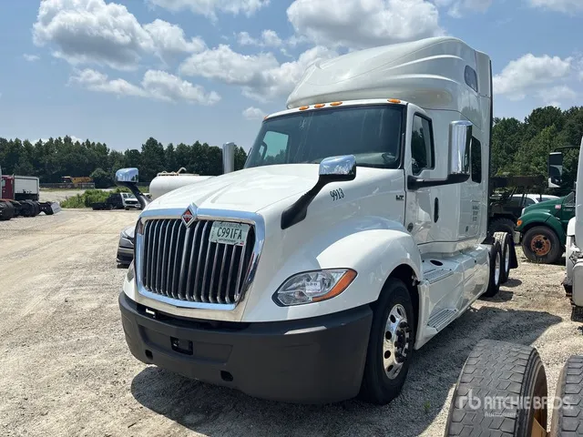 2021 International LT625 6x4 T/A Sleeper Truck Tractor