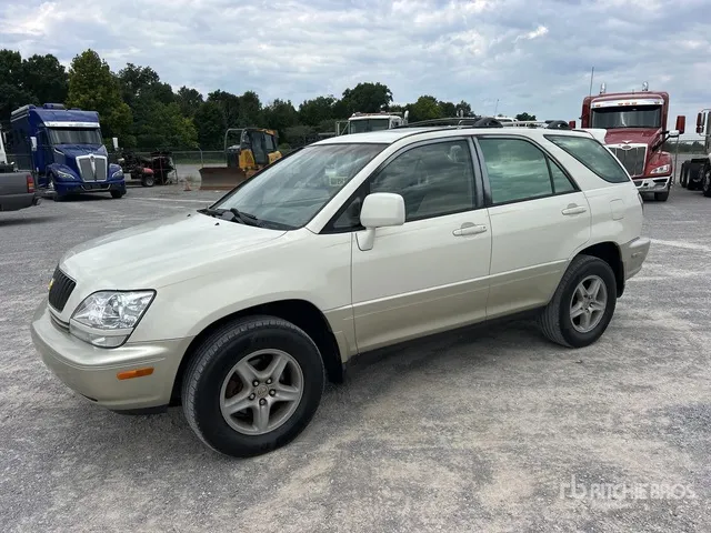 2000 Lexus RX300 4WD SUV