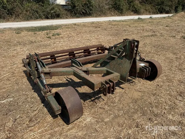 Cousins Vform Chassis Decompacteur 2.2 m 3-Point Frame Subsoiler (Inoperable)