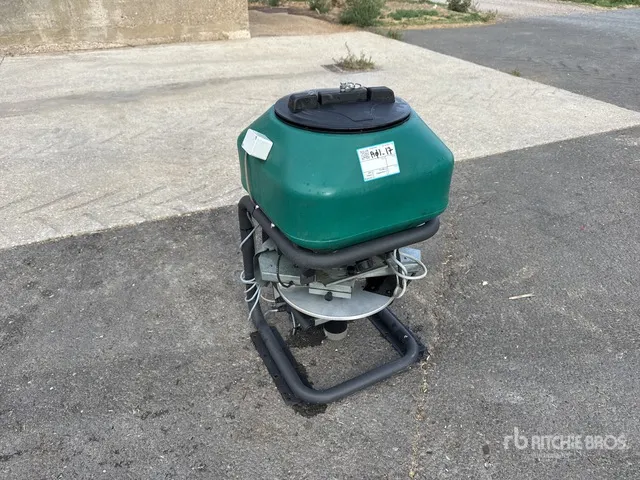 2012 Spando TDS Epandeur Anti Limace 24 m Slug spreader