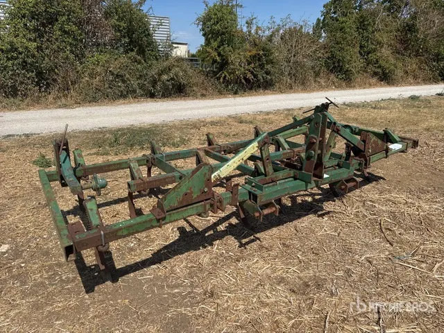 John Deere 410 Dechaumeur Porte 15 Dents 3.5 m Porte 3-Point 15 Times Cultivator