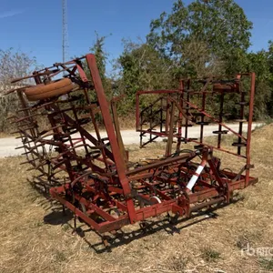 Vibroculteur Porte 5.4 m 3-Point Cultivator