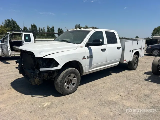 2016 Ram 3500 4x4 Crew Cab Utility Truck