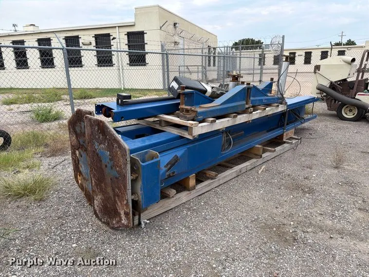 Automotive lift