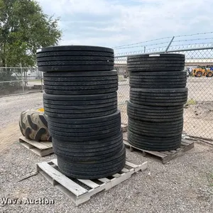 (12) Continental HSR2 275/70R22.5 tires