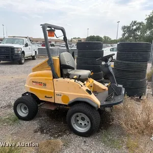 2015 Hustler 3700 lawn mower