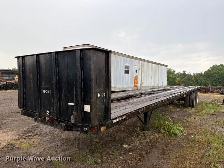 1989 Utility Trailer Manufacturer FS2CH5 flatbed trailer