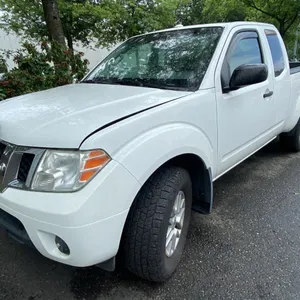 2015 NISSAN FRONTIER SV, 2DR EXT CAB PICKUP, WHITE, VIN 1N6AD0CW4FN755783,