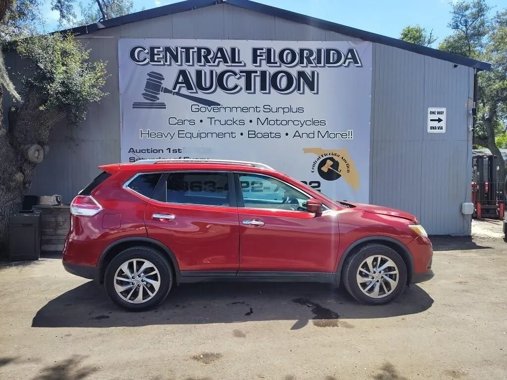 2015 Nissan Rogue RUNS/MOVES S