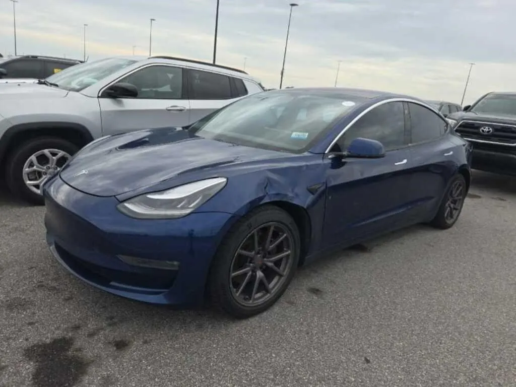 2018 Tesla Model 3 RUNS/MOVES Standard