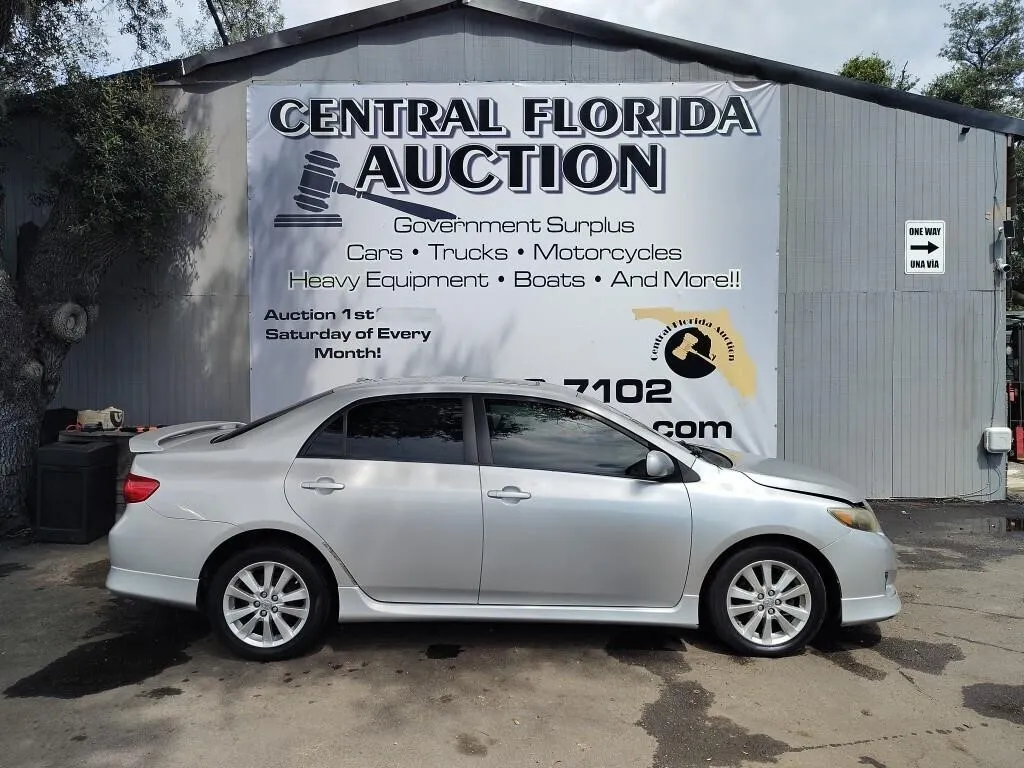 2009 Toyota Corolla RUNS/MOVES Base