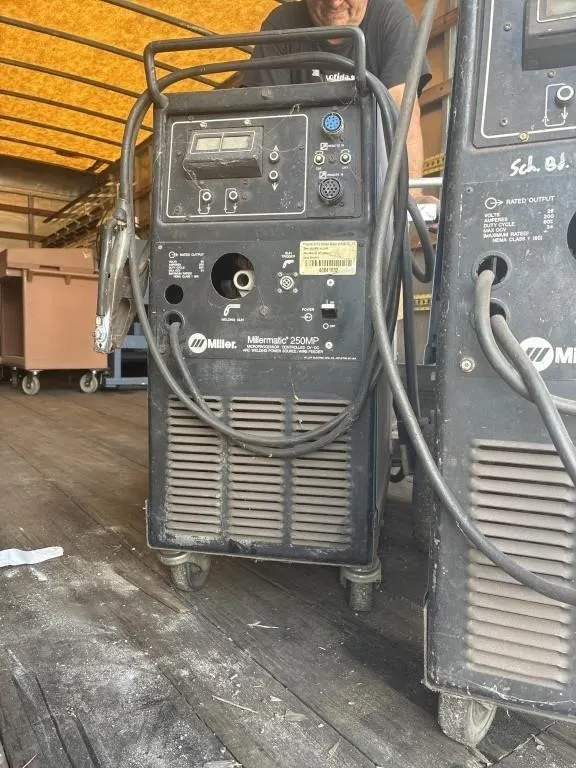 Rolling Miller welder