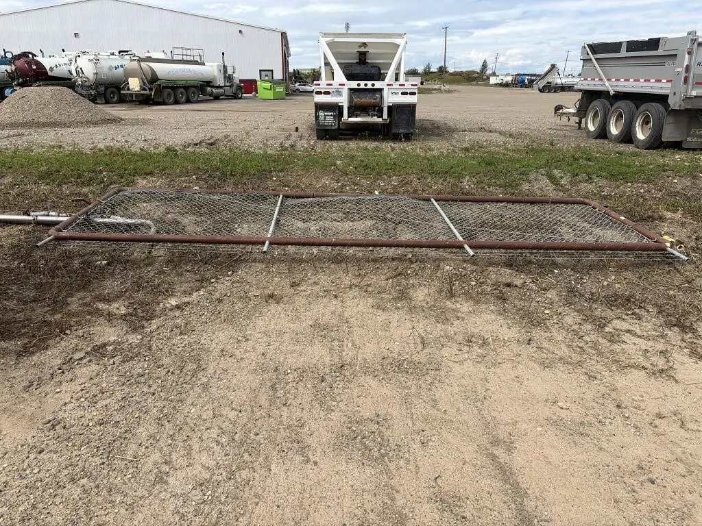 Chain Link Gate - Approx 19 Ft x 82 Inch