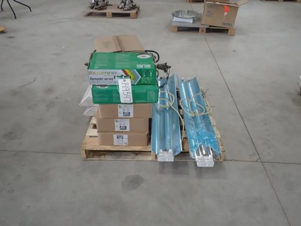 Qty Of Lights/ Light Fixtures