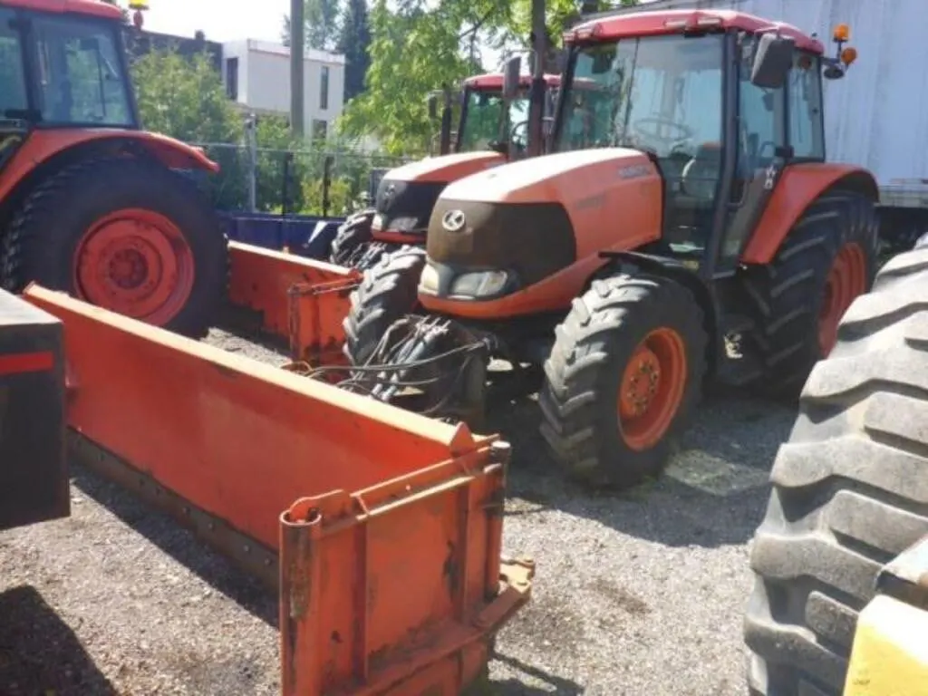 Kubota M110X MFWD Tractor 51028