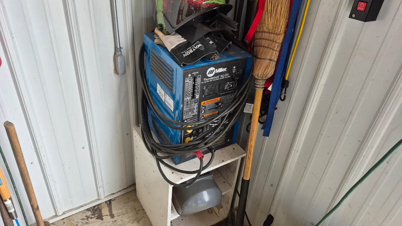 Miller Thunderbolt AC/DC Stick Welder