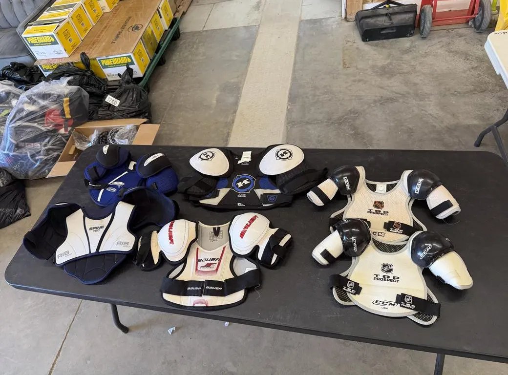 (6) Hockey Shoulder Pads (Assorted Sizes & Brands)