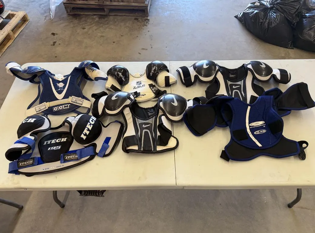 (6) Hockey Shoulder Pads (Assorted Sizes & Brands)