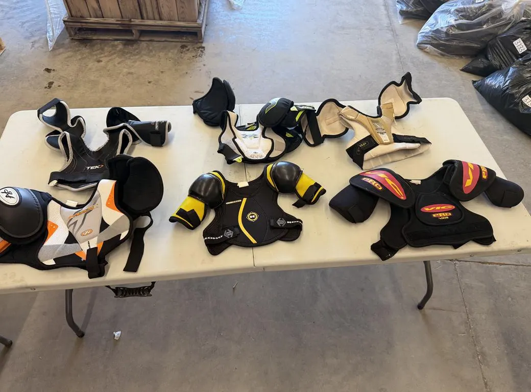 (6) Hockey Shoulder Pads (Assorted Sizes & Brands)