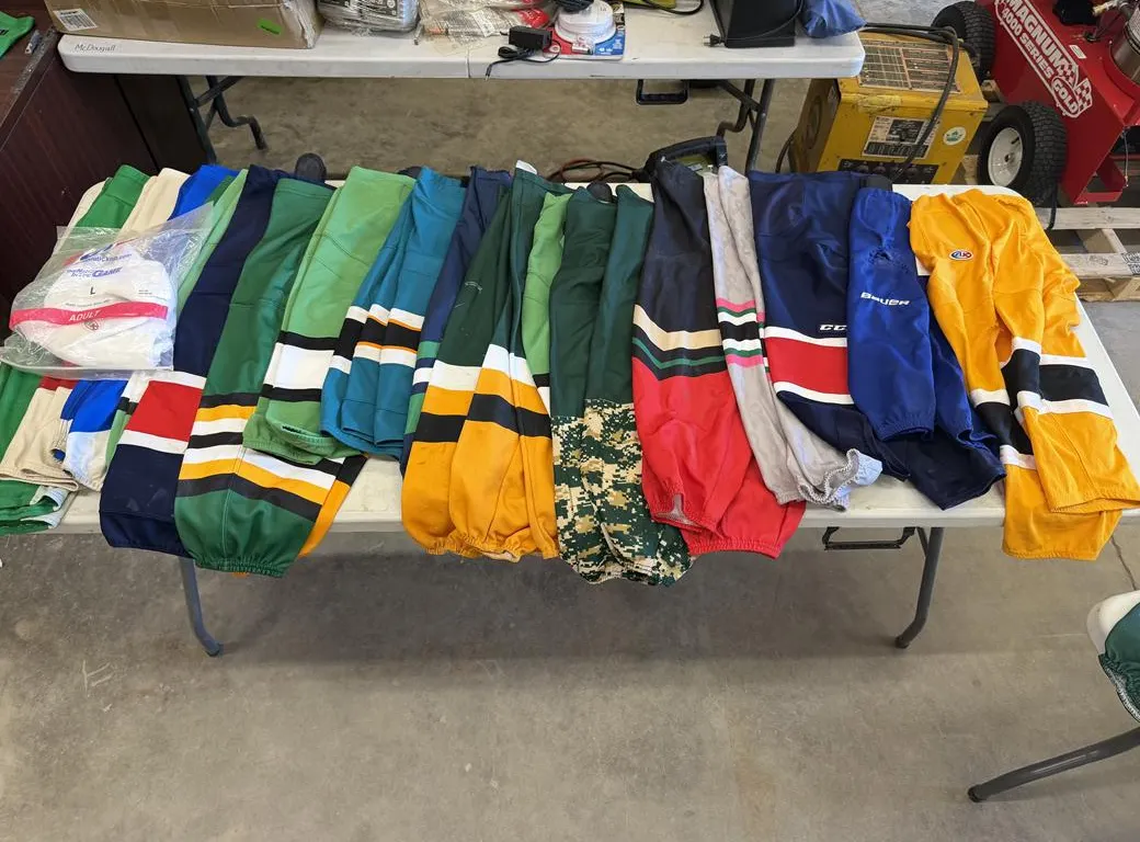 Assorted Hockey Socks (Various Sizes)