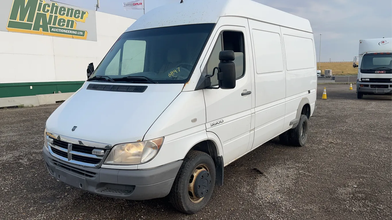 2006 Dodge Sprinter 3500 3dr Cargo 140 in. WB Cargo Van