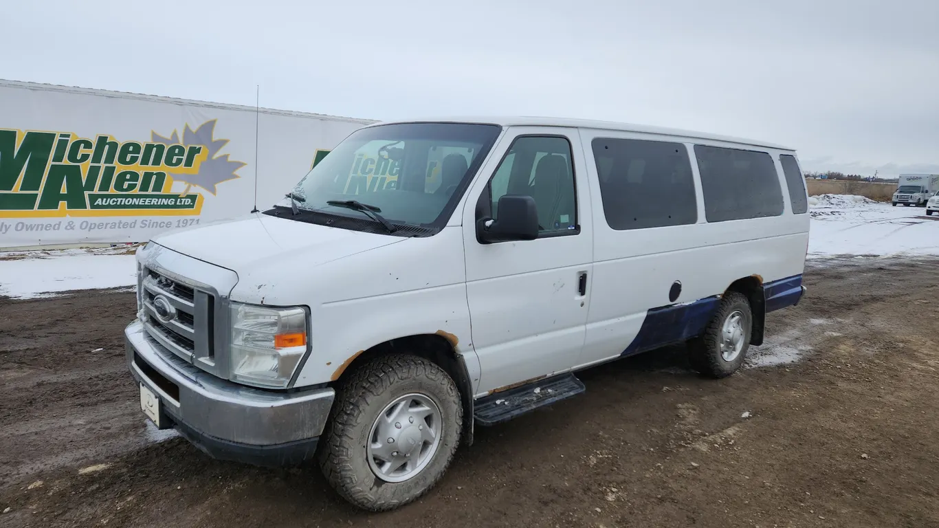 2012 Ford E-Series E-350 SD XL 3dr Extended Passenger Van
