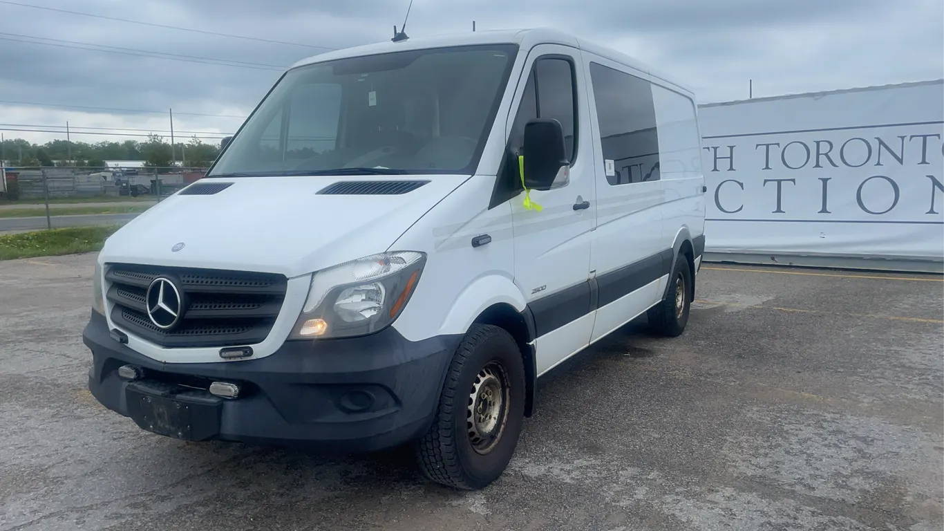 2015 Mercedes-Benz Sprinter 2500 144 WB 3dr Cargo Van Cargo Van