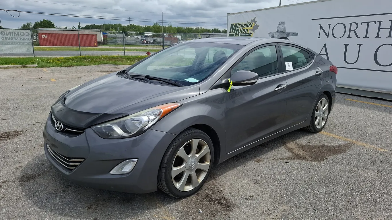 2012 Hyundai ELANTRA Limited 4dr Sedan w/Navigation