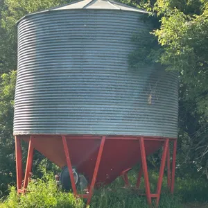 OFFSITE ST.BRIEUX: Westeel 1500Bu Bin on Assie V-leg Cone