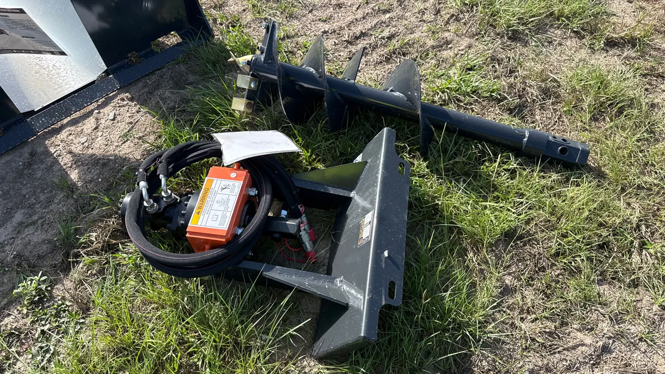 UNUSED 2026 WOLVERINE MAD-12-12D 30 IN. MINI SKID STEER AUGER DRIVE & BIT