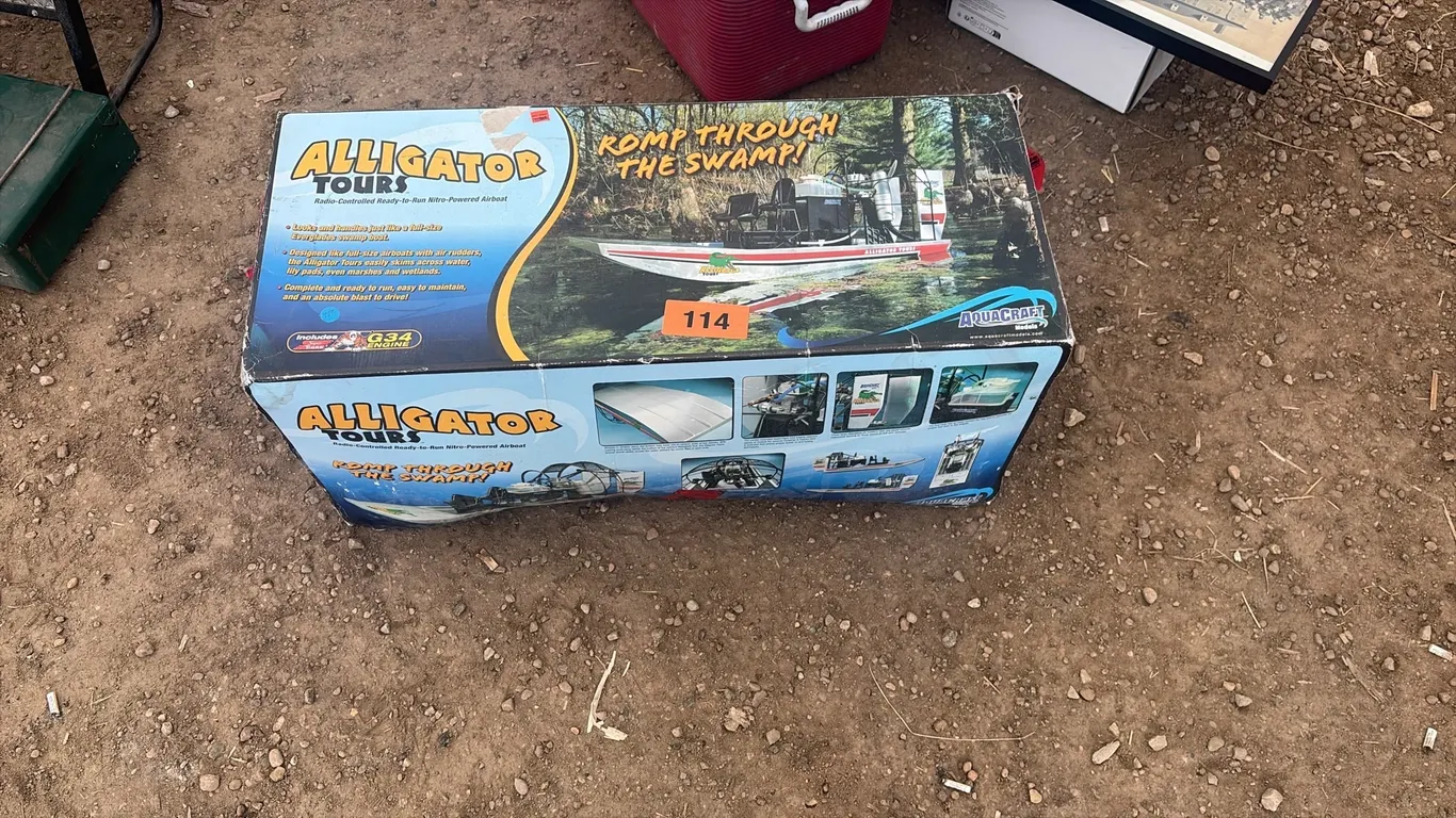 Alligator radio controlled, ready to run nitro powered airboat