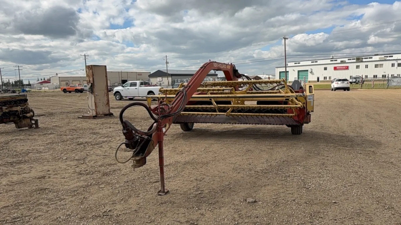 NH 499 12' HYDROSWING HAYBINE
