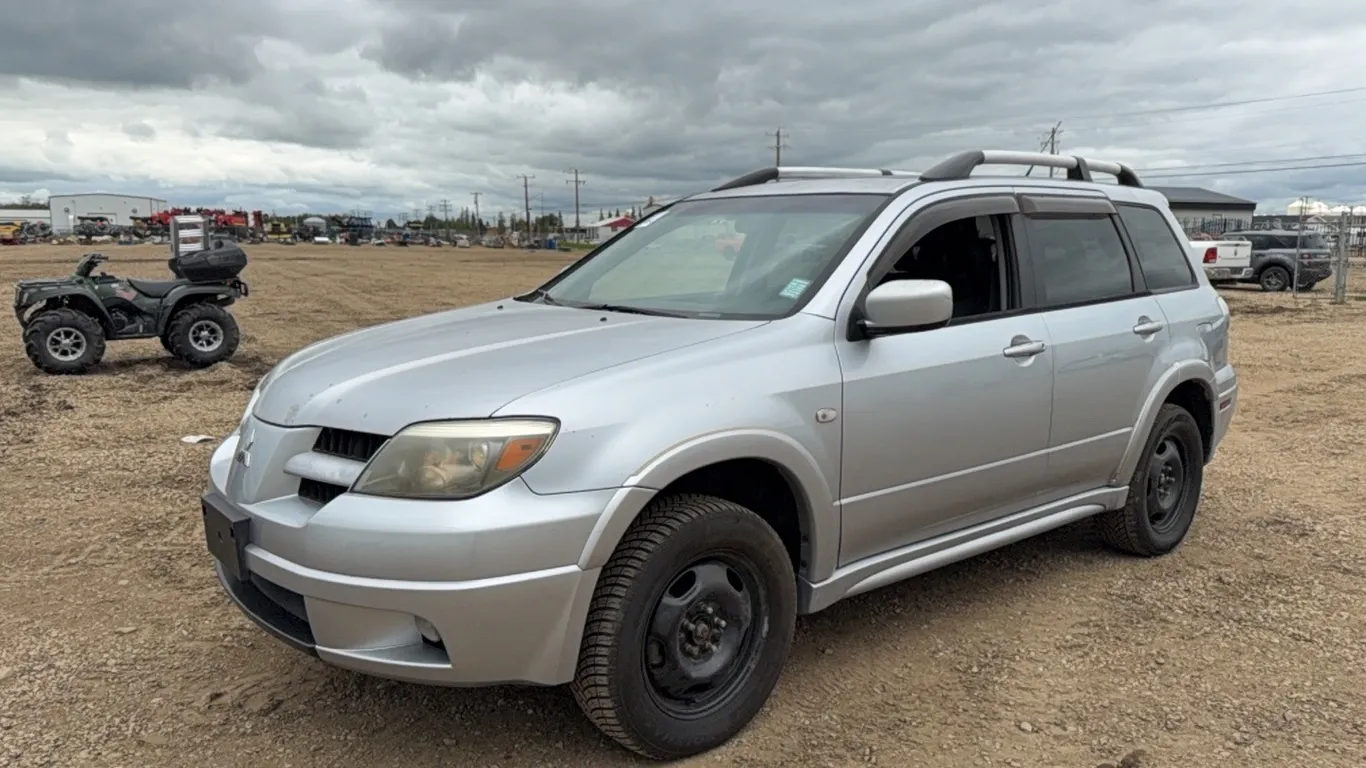 2006 MITSUBISHI OUTLANDER LIMITED AWD SUV - LAST REGISTERED IN BC - VIN: JA4LZ81F06U602462 - 3 KEYS