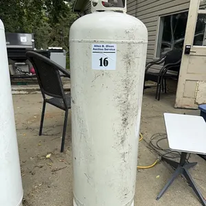 100 LB PROPANE BOTTLE - EMPTY