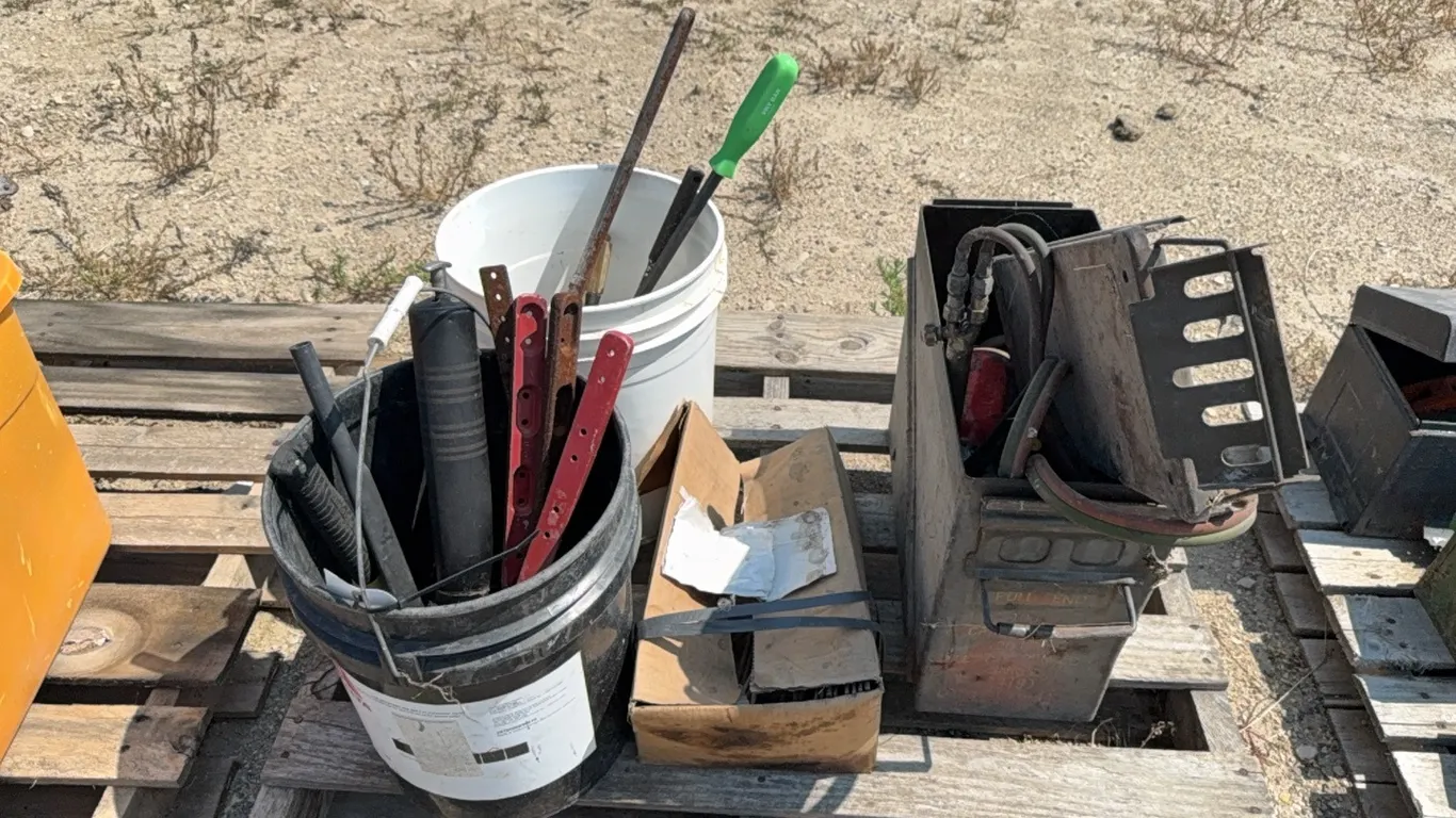 ID 4357 Welding Supplies/Tools