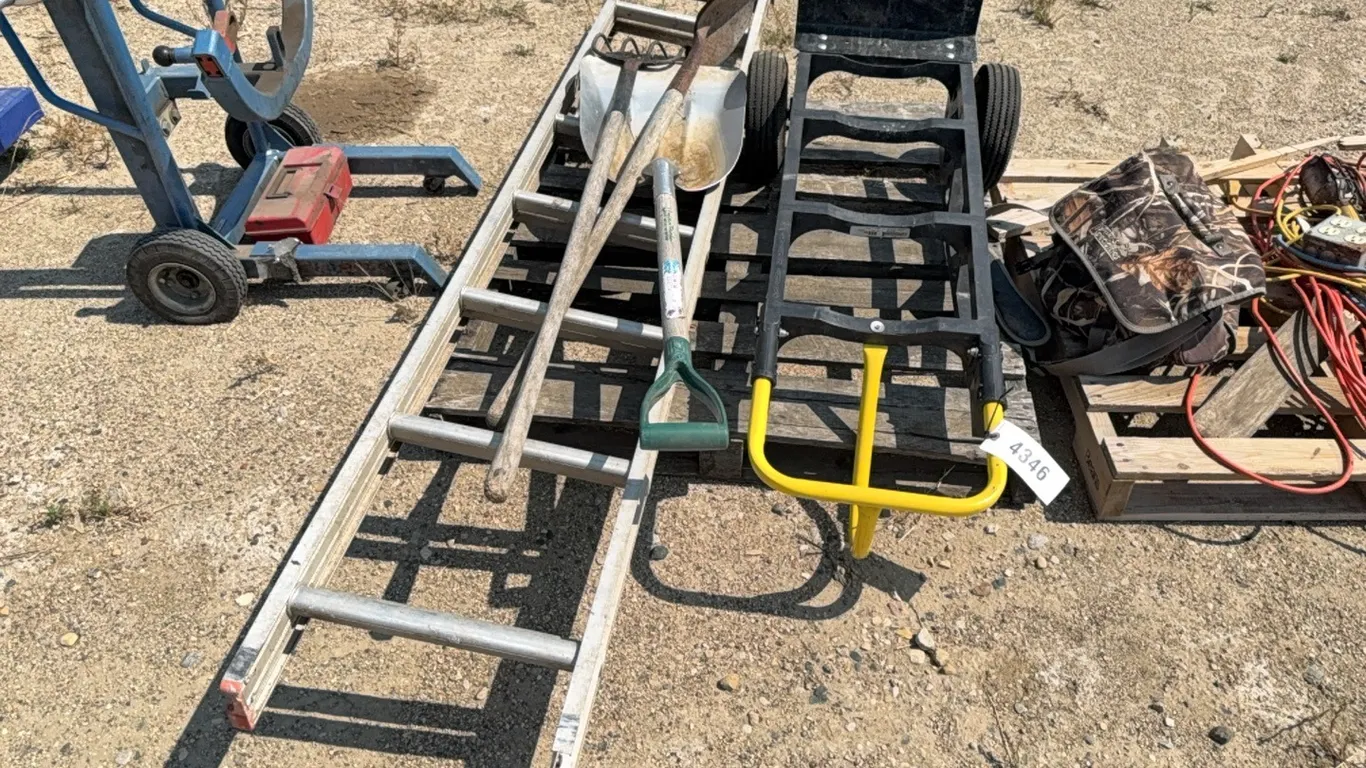 ID 4346 Ladder, Dolly & Hand Tools