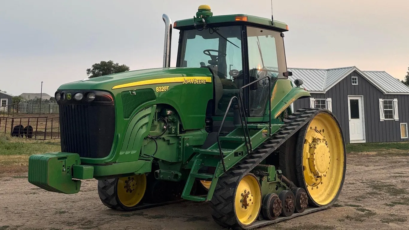 1998 John Deere 8320T Tractor