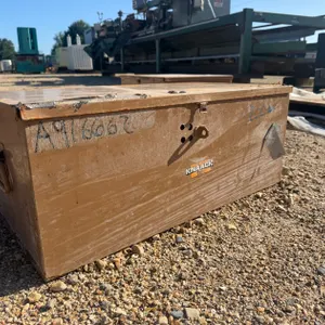 KNAACK TOOL BOX