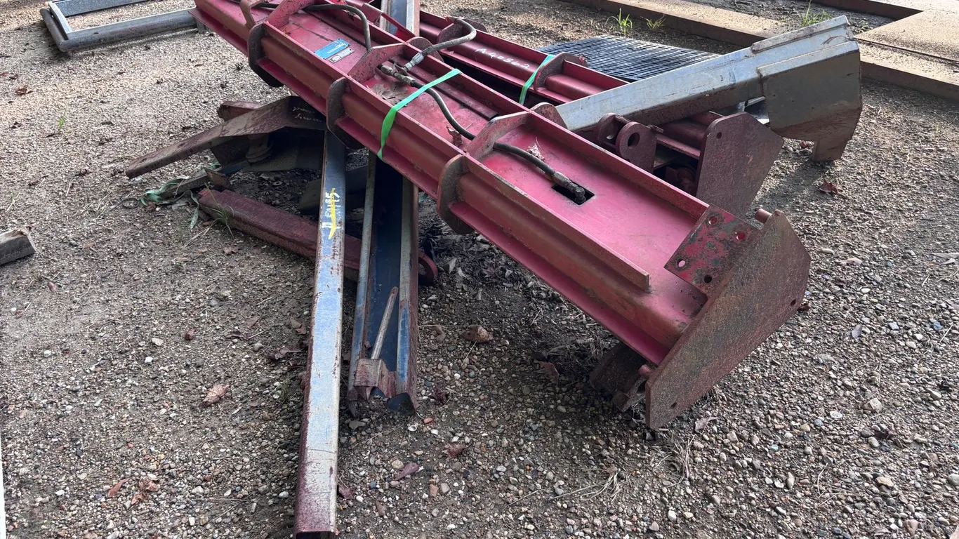 CAR LIFT