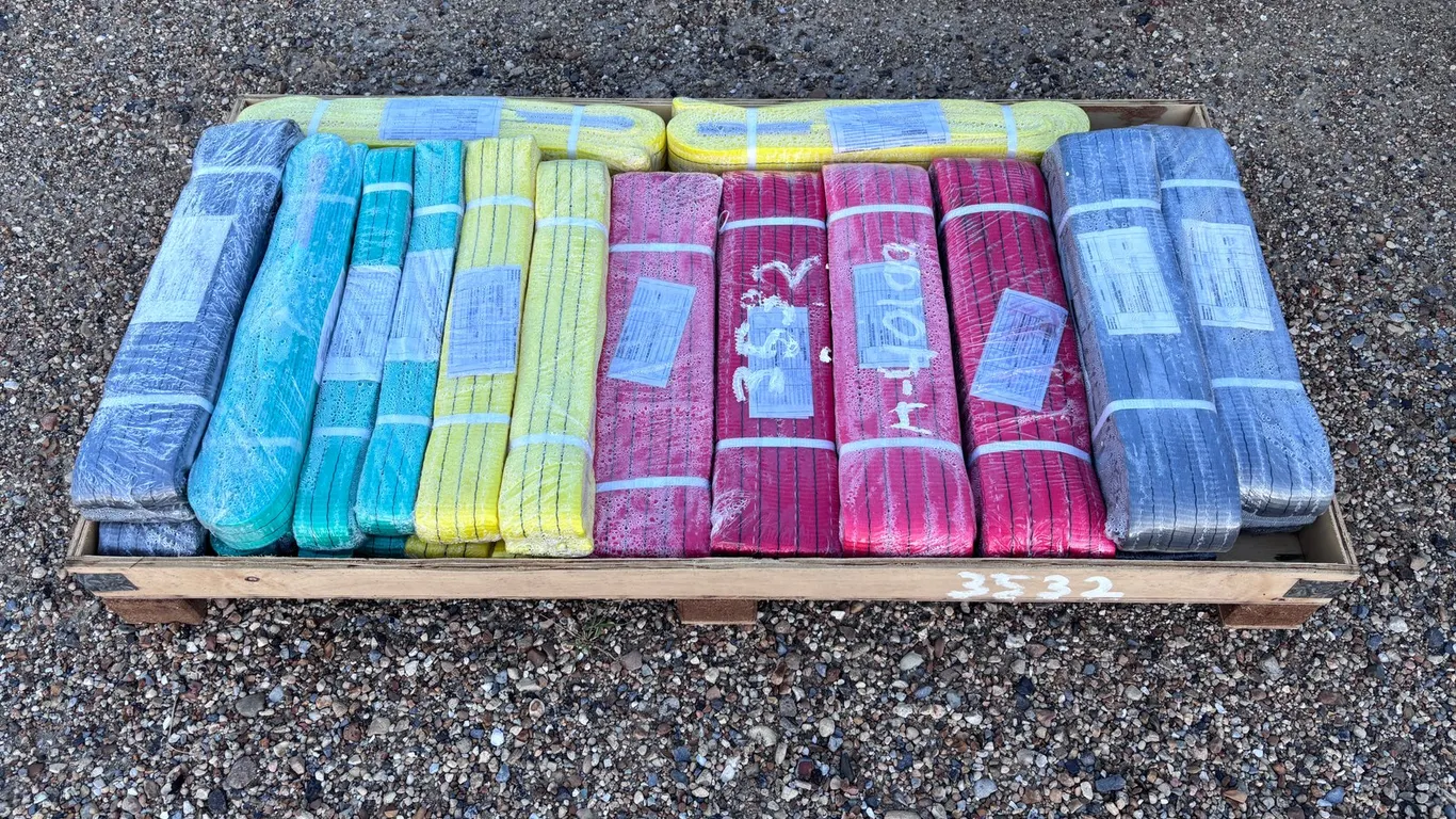 VARIOUS TOWING STRAPS